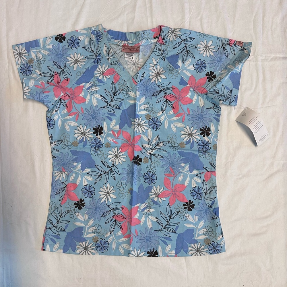Katherine heigl scrub top